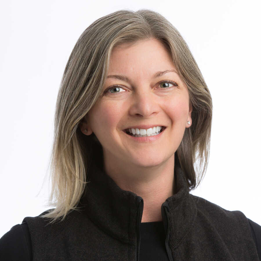 Headshot of Brenda Melton, Director of Animal Care and Wellbeing at Cal Academy